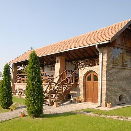 Hotel Schwabenhaus Sandra Exterior foto